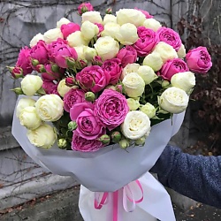 Букет из пионовидных роз