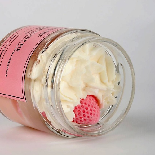 

FAMILY FIRE BY ANNA BALAKINA Свеча ароматическая "Клубничный пирог" 200, Свеча ароматическая "Клубничный пирог"