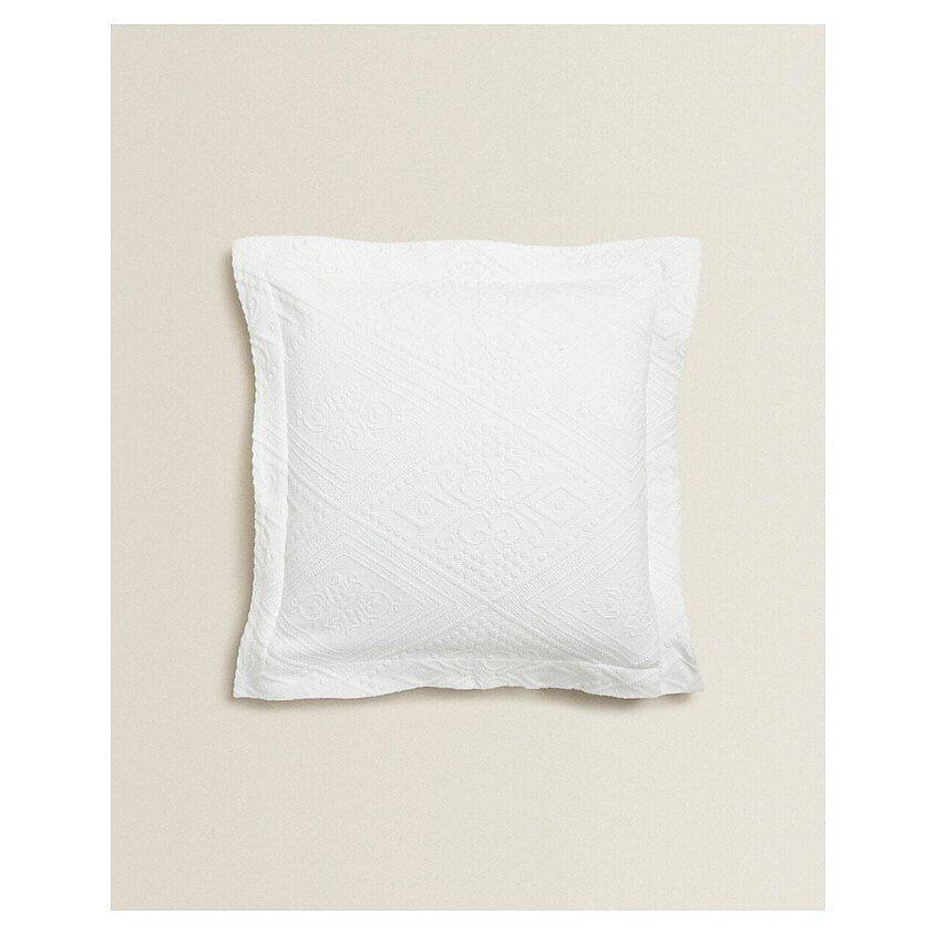 Изображение товара Хлопковая наволочка ZARA HOME с геометрическим дизайном 50x50 см, белая