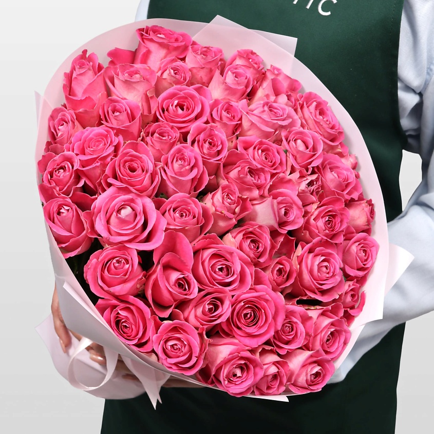 Изображение товара Букет роз Кения розовая 51 шт в стильной упаковке 40 см