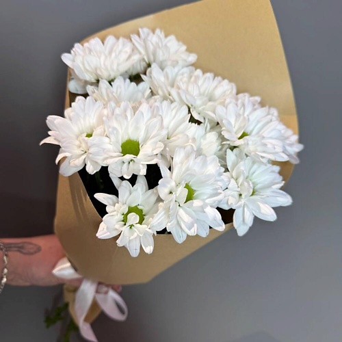 

ДАРИ ЦВЕТЫ Три хризантемы в крафте, Три хризантемы в крафте