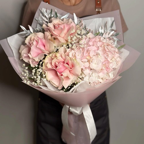 

ДАРИ ЦВЕТЫ Букет из французских роз и гортензии, Букет из французских роз и гортензии