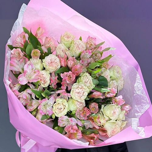 ДАРИ ЦВЕТЫ Букет с альстромерией 6800₽