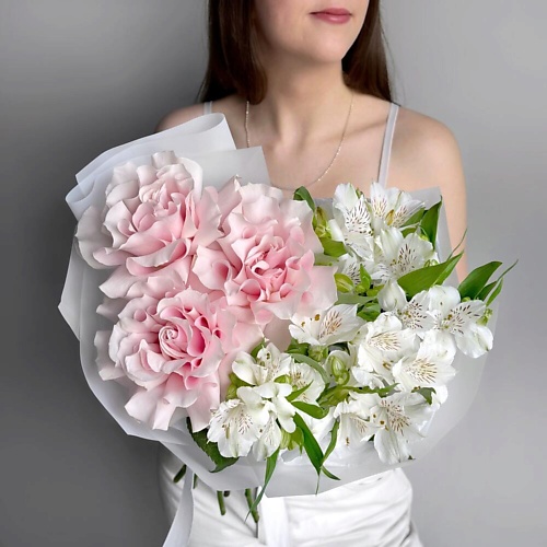 

VIBE СТУДИЯ ЦВЕТОВ И ПОДАРКОВ Нежный букет розовая французская роза и белая альстромерия, Нежный букет розовая французская роза и белая альстромерия