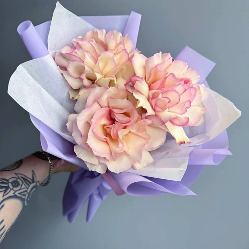 

ДАРИ ЦВЕТЫ Монобукет из 3 французских роз, Монобукет из 3 французских роз