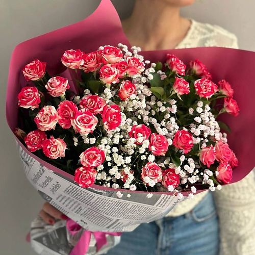 

РЯБИНА ЦВЕТОЧНАЯ МАСТЕРСКАЯ Яркий букет кустовых роз, Яркий букет кустовых роз