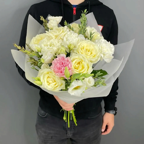 

PINKBUKET Букет "Шарм" из 11 цветов: розы, гвоздик, эустом и фисташка, Букет "Шарм" из 11 цветов: розы, гвоздик, эустом и фисташка