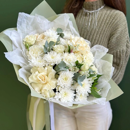 

ДАРИ ЦВЕТЫ Букет с белыми розами, пушистой хризантемой, альстромериями и диантусами «Торжество», Букет с белыми розами, пушистой хризантемой, альстромериями и диантусами «Торжество»
