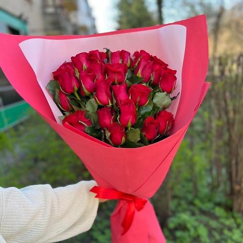 КОЛИБРИ ЦВЕТОЧНЫЙ САЛОН Букет гигант из 25 красных роз
