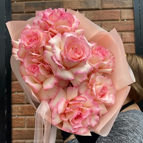 

ДАРИ ЦВЕТЫ Французская вывернутая роза, Французская вывернутая роза