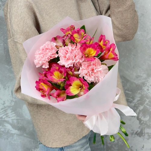 

ДАРИ ЦВЕТЫ Сборный букет с альстромерий и диантусами, Сборный букет с альстромерий и диантусами