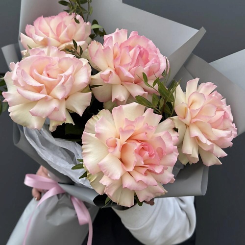 

ДАРИ ЦВЕТЫ Монобукет из французских роз Дари цветы, Монобукет из французских роз Дари цветы