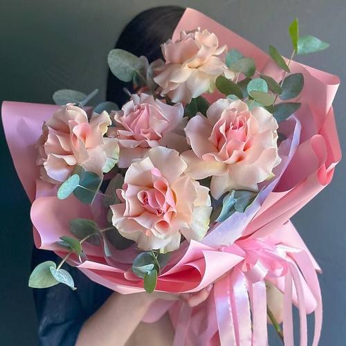 

VIBE СТУДИЯ ЦВЕТОВ И ПОДАРКОВ Французские розы с эвкалиптом ВАУ ЭФФЕКТ, Французские розы с эвкалиптом ВАУ ЭФФЕКТ