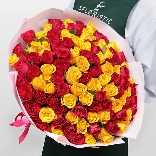 

STUDIO FLORISTIC Букет роз малиново-желтый «Яркой», Букет роз малиново-желтый «Яркой»