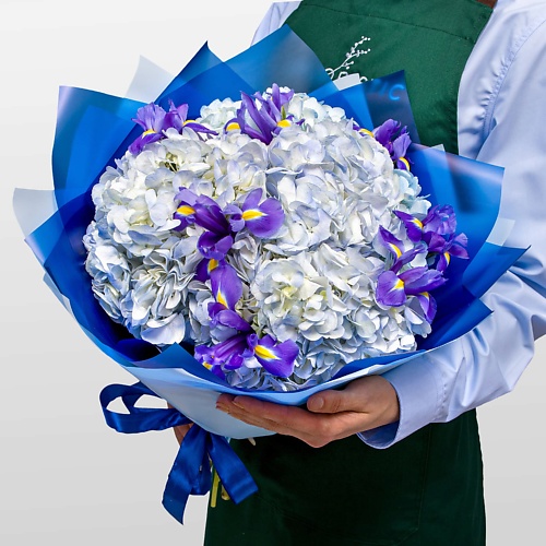 

STUDIO FLORISTIC Букет из Ирисов и Гортензий «Тишина звёзд», Букет из Ирисов и Гортензий «Тишина звёзд»