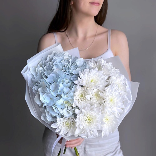 

VIBE СТУДИЯ ЦВЕТОВ И ПОДАРКОВ Нежный букет голубая гортензия и белая хризантема, Нежный букет голубая гортензия и белая хризантема