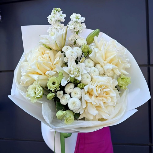 

ДАРИ ЦВЕТЫ Букет с кремовыми французскими розами, Букет с кремовыми французскими розами