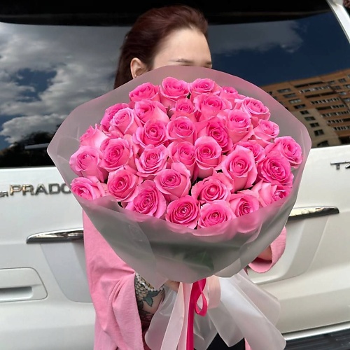 

РЯБИНА ЦВЕТОЧНАЯ МАСТЕРСКАЯ Букет из 35 роз, Букет из 35 роз