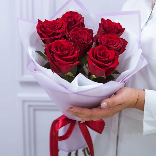 

ДАРИ ЦВЕТЫ Букет из 7 бордовых роз, Букет из 7 бордовых роз