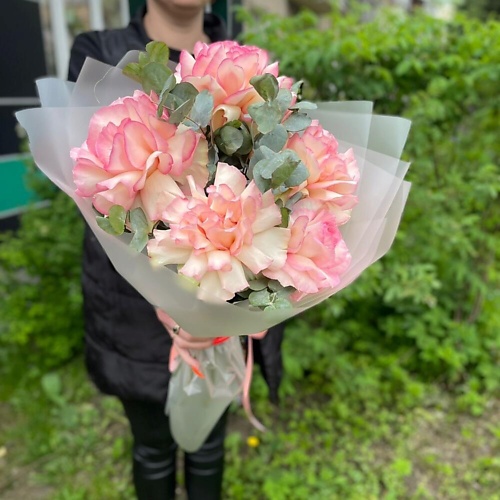 

КОЛИБРИ ЦВЕТОЧНЫЙ САЛОН Букет из французской розы, Букет из французской розы