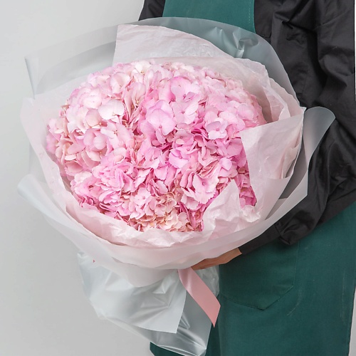 

STUDIO FLORISTIC Букет из Гортензий «Зайчик», Букет из Гортензий «Зайчик»