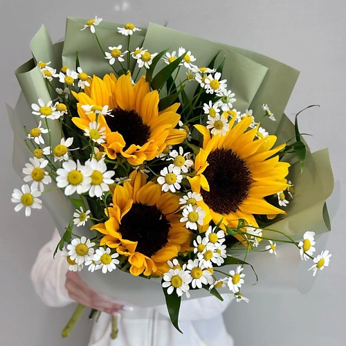 

VIBE СТУДИЯ ЦВЕТОВ И ПОДАРКОВ Букет подсолнухи и ромашка голландская ( танацетум), Букет подсолнухи и ромашка голландская ( танацетум)