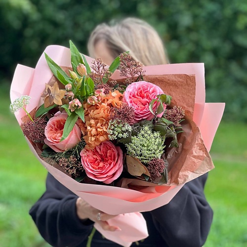 

LE BOUQUET Пышный букет с гортензией, розами и альстромерией, Пышный букет с гортензией, розами и альстромерией