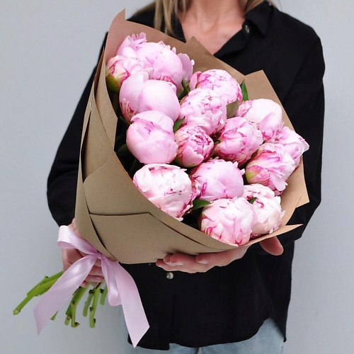 

DIVAFLORA СЕТЬ МАГАЗИНОВ СТИЛЬНЫХ БУКЕТОВ Пионы букет Сара Бернар 15 шт "Время любить", Пионы букет Сара Бернар 15 шт "Время любить"