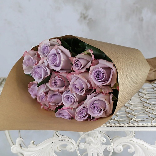 

БУКЕТ МАРКЕТ ДАРИТЕ С УДОВОЛЬСТВИЕМ Букет из 19 сиреневых роз в крафте Кения 40 см, Букет из 19 сиреневых роз в крафте Кения 40 см