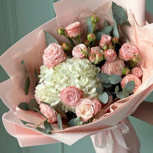 

DIVAFLORA СЕТЬ МАГАЗИНОВ СТИЛЬНЫХ БУКЕТОВ Кустовые розы и гортензия букет «Французское утро», Кустовые розы и гортензия букет «Французское утро»