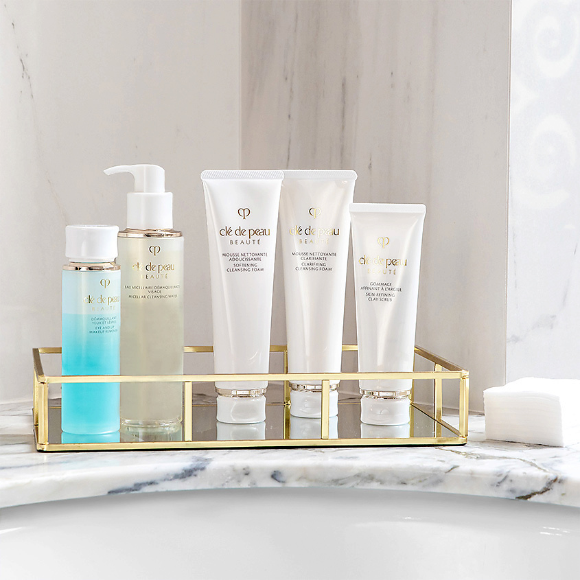 CLÉ DE PEAU BEAUTÉ Смягчающая очищающая пенка Softening Cleansing Foam – фото 7