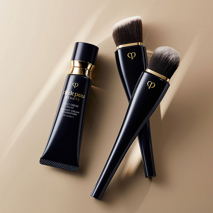 

CLÉ DE PEAU BEAUTÉ Тональный крем с эффектом сияния Radiant Cream, Тональный крем с эффектом сияния Radiant Cream