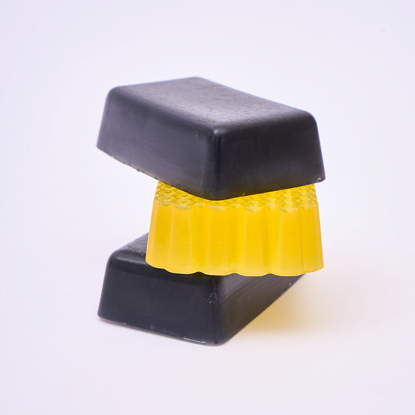 Изображение товара SKUINA Мыло с добавками 100 г для лица и тела антиоксидантное уголь мед