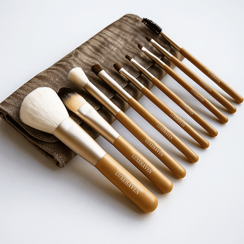 Изображение товара LUXEHAVEN Базовый набор кистей для макияжа лица и глаз с чехлом, бежевый