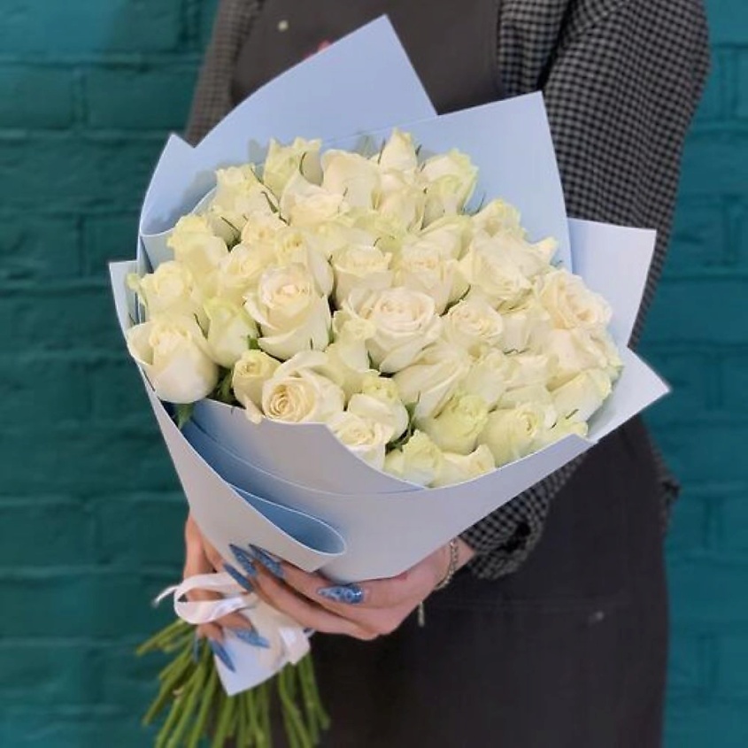 Изображение товара Букет из 51 белой розы от Цветы Мишки - свежие цветы для подарка