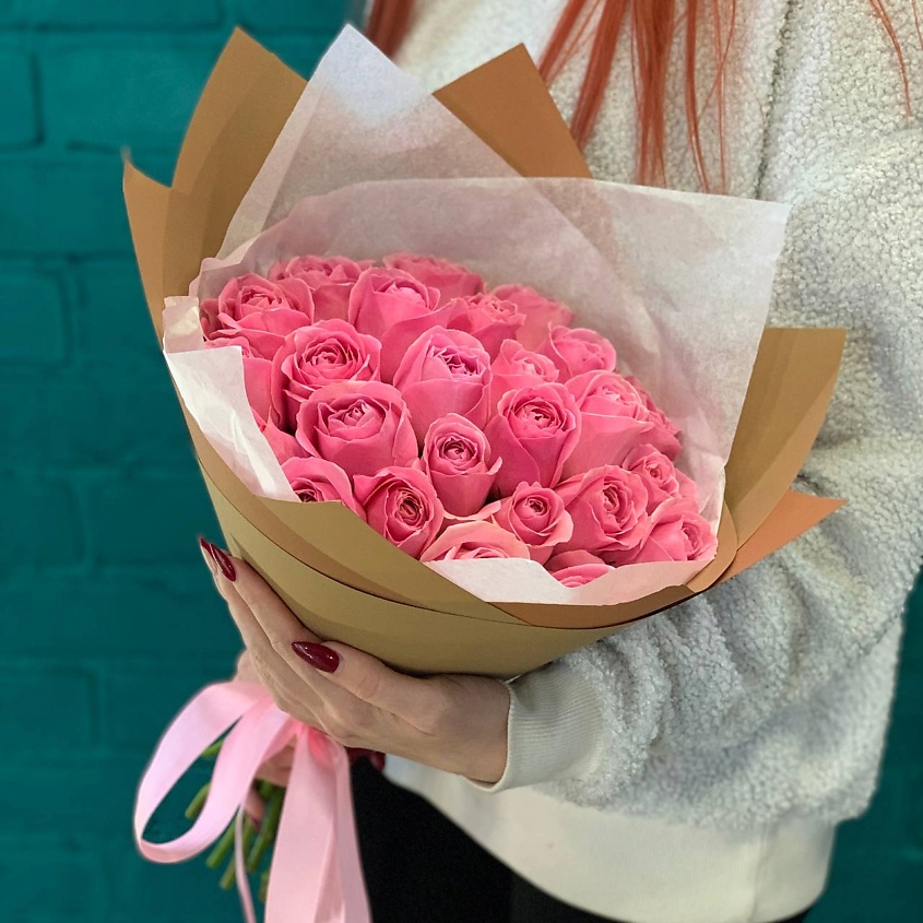 Изображение товара Букет из 25 розовых роз Цветы Мишки - свежие и красивые