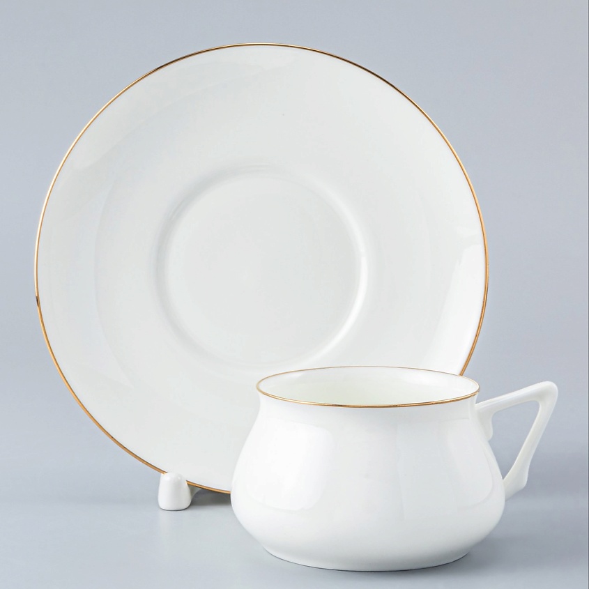 Изображение товара Кофейная чашка с блюдцем Золотой кантик из костяного фарфора Императорский Фарфоровый Завод