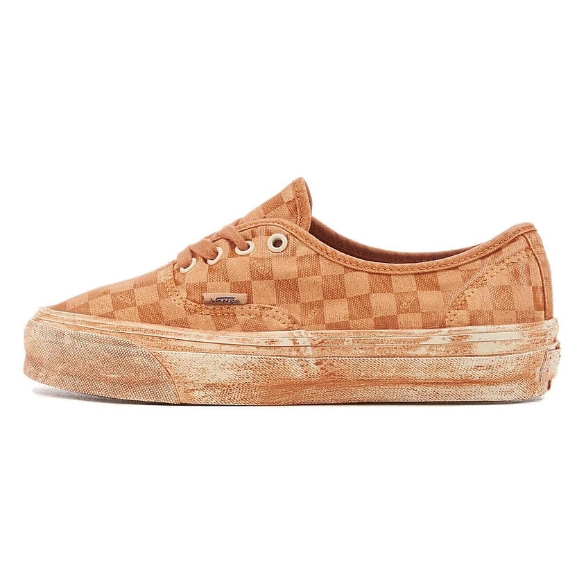 Изображение товара VANS Кроссовки Authentic Premium Dip Dye Checkerboard Marmalade Orange размеры 38.5 особенный дизай