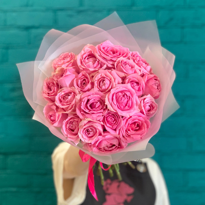 Изображение товара Букет из 21 розовой розы Цветы Мишки - свежие цветы для подарка