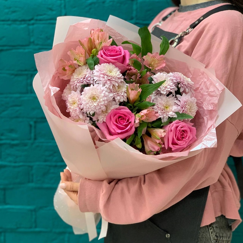 Изображение товара Букет цветов Мишки из роз и альстромерий, свежие живые цветы