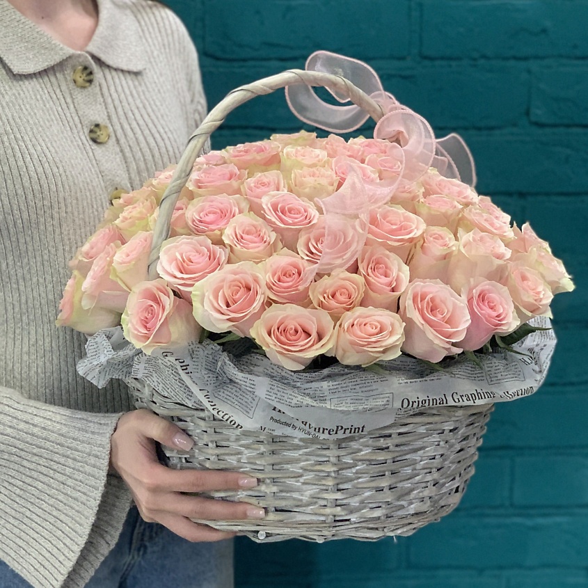 Изображение товара ЦВЕТЫ МИШКИ Корзина (Композиция) из 85 розовых роз, 1 шт.