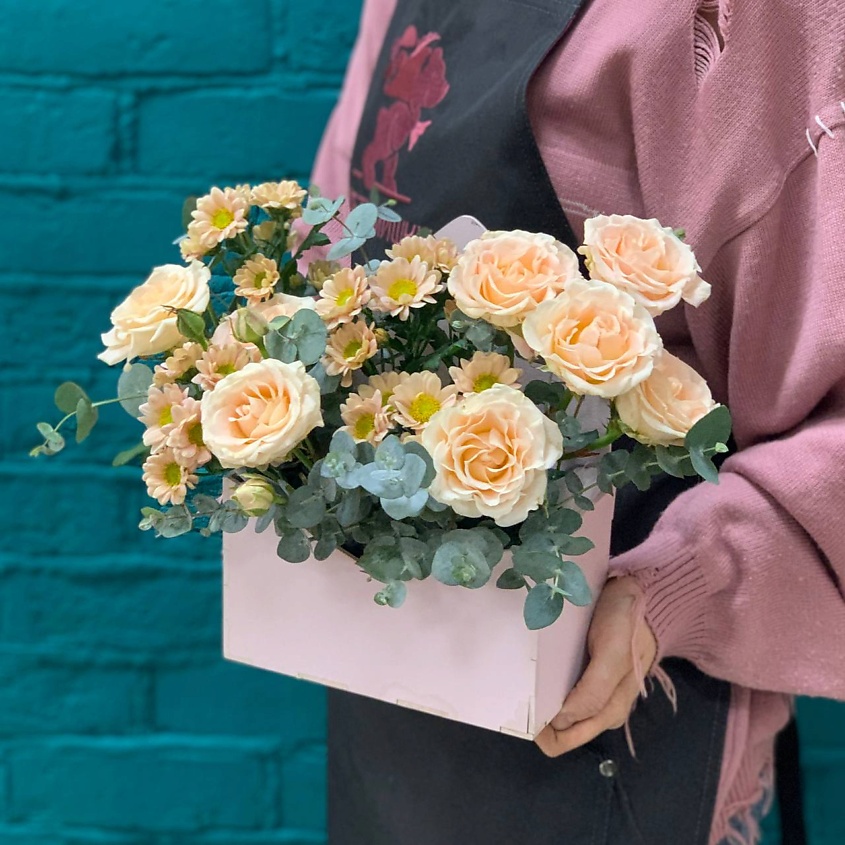 Изображение товара ЦВЕТЫ МИШКИ Композиция из кустовой розы и хризантемы, 1 шт.