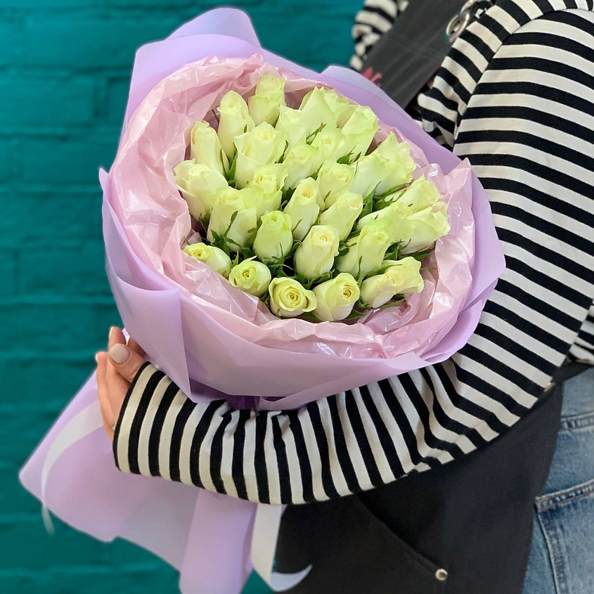 Изображение товара ЦВЕТЫ МИШКИ Букет из 29 белых роз, 1 шт.