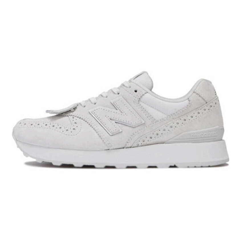 Изображение товара NEW BALANCE Кроссовки 996 V2 'White', цвет: Серый, размер: 37