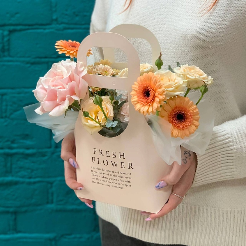 Изображение товара Букет живых цветов из герберы и гвоздики ЦВЕТЫ МИШКИ 1 шт