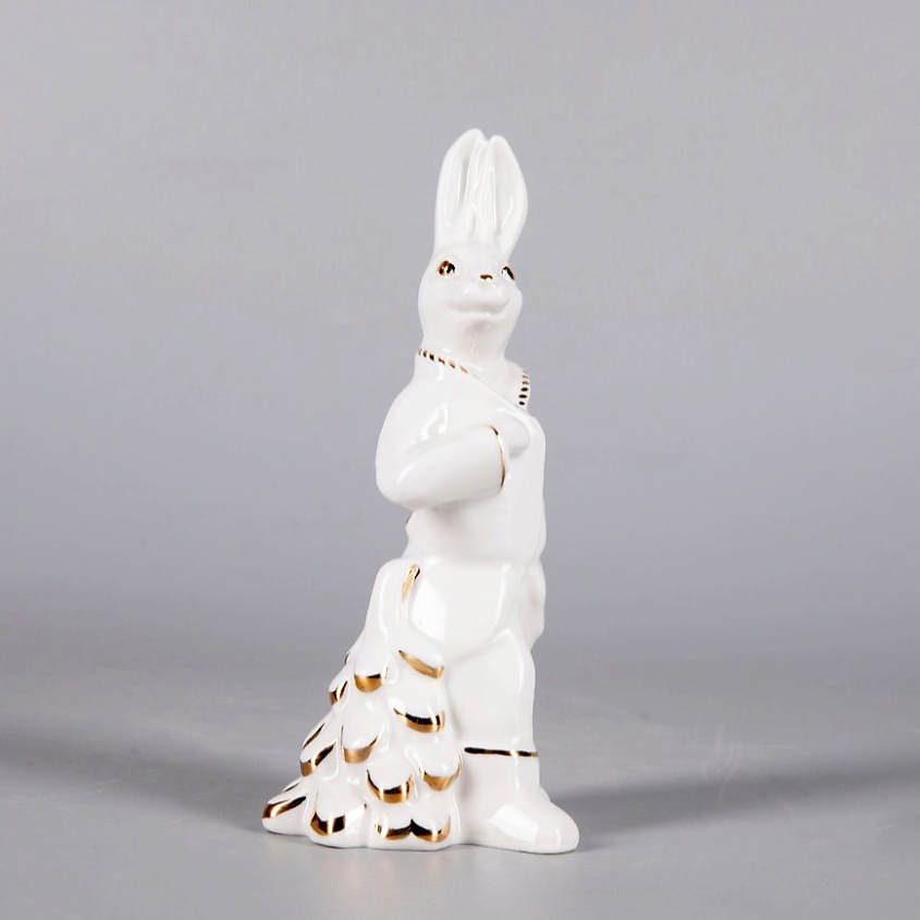 Изображение товара ИМПЕРАТОРСКИЙ ФАРФОРОВЫЙ ЗАВОД Скульптура "Заяц с елкой. Золотая елочка", 1 шт.