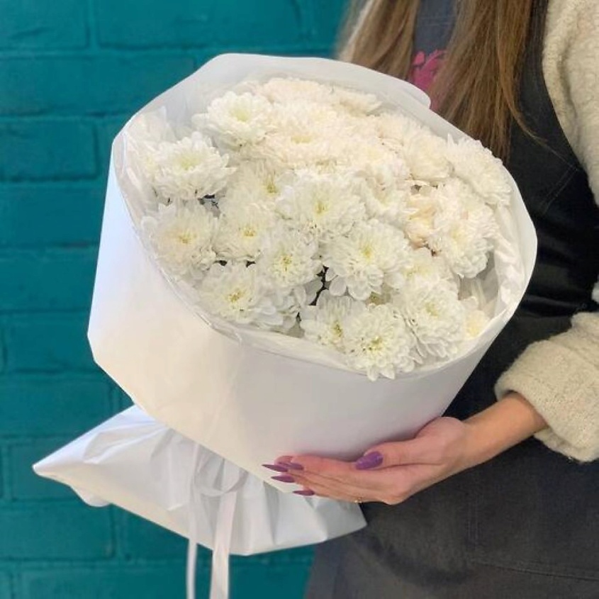 Изображение товара Букет из 7 белых хризантем Цветы Мишки для подарка и украшения