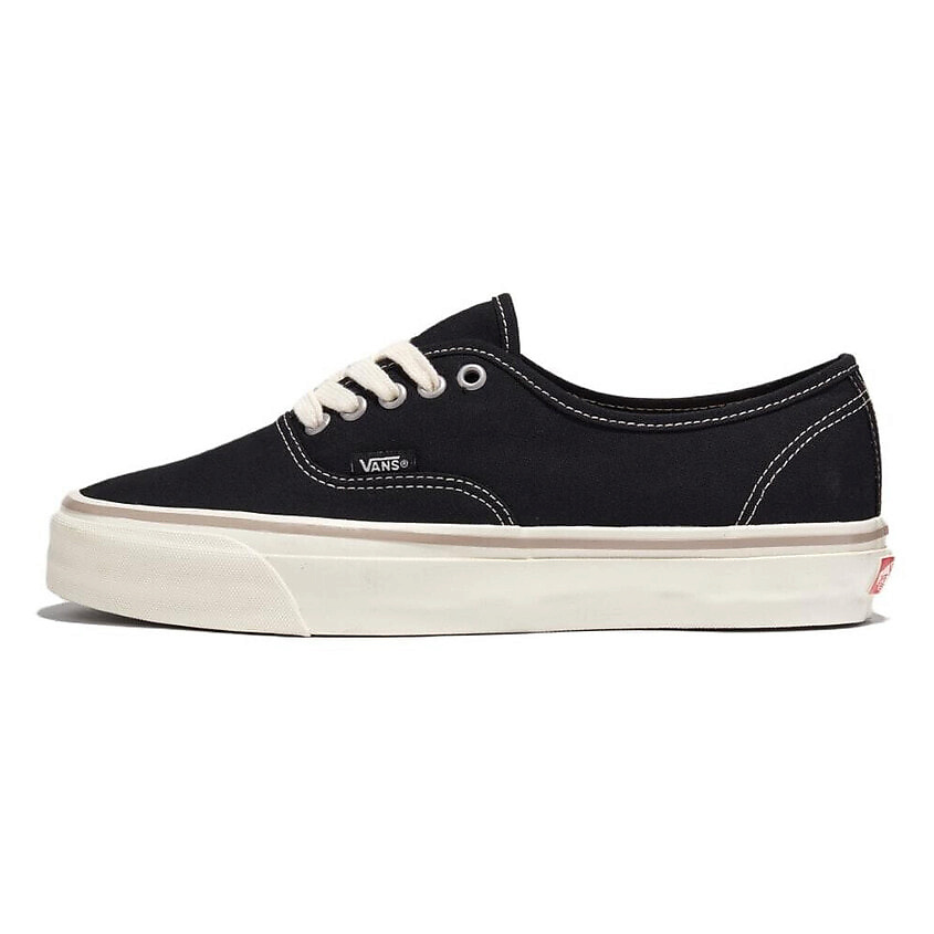 Изображение товара VANS Кроссовки Mte Authentic Reissue 44 'Black White', цвет: Черный, размер: 37