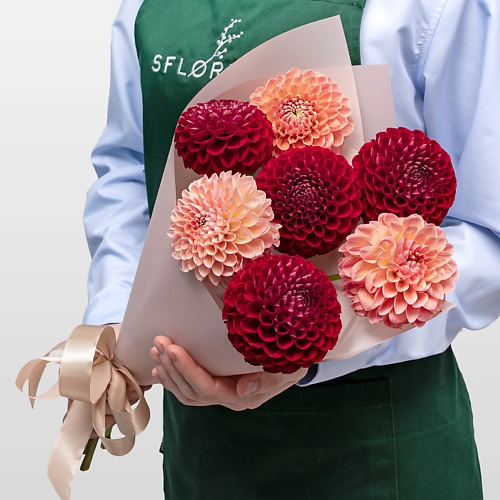 

STUDIO FLORISTIC Букет из Георгин «Имбирный Глинтвейн», Букет из Георгин «Имбирный Глинтвейн»