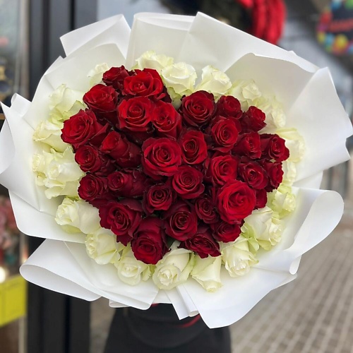 

FLOWERTVER Букет в форме сердца, Букет в форме сердца